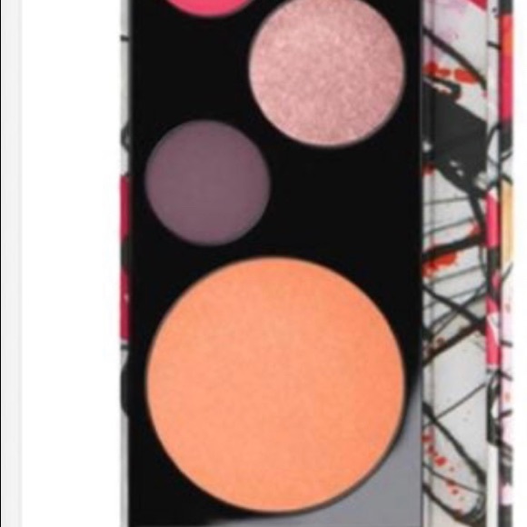NWT Mac Eye Shadow Pallette Fashion Fanatic - Picture 5 of 9